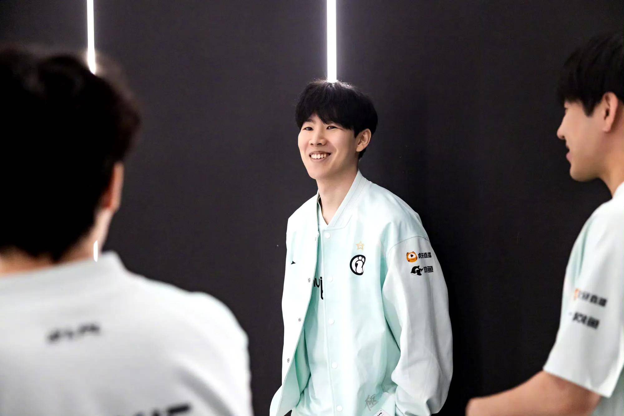 也可能选择 也可能选择